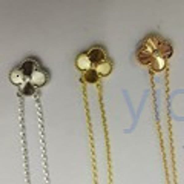 jewellery clover necklace Necklace 18K Gold Plated Pure V Laser with Diamond Pendant Clavicle Chain Fashionable and Beautiful