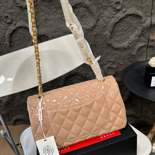 Shiny Patent Leather Chain Bag Designer Womens Shoulder Sacoche 26cm Leather Clamshell Diamond Gold Hardware Metal Luxury Tote Matelasse Crossbody Luxury Handbag