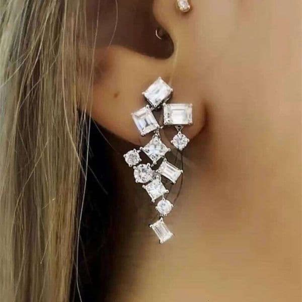 Huitan Geometric Crystal Cubic Zircon Dangle Simple Stylish Design Temperament Earrings for Women Wedding Trend Jewelry