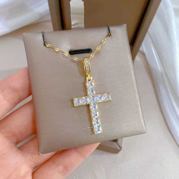 Shiny Luxury Zircon Cross Pendant Necklace for Women Men Stainless Steel Chain Trendy Jewelry Accessories Gifts for Friends Y251227