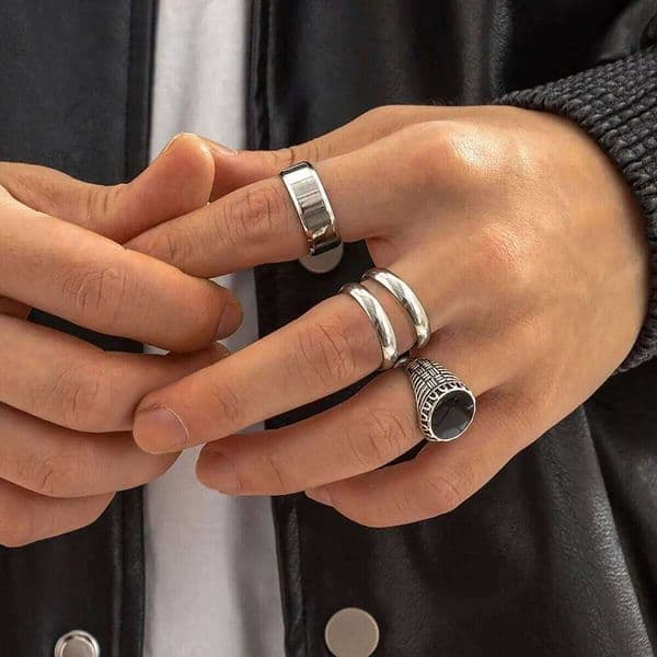 4Pcs Retro Simple Stainless Steel Wide Men's Gothic Pattern Metal Ring Casual Jewelry XJ251231