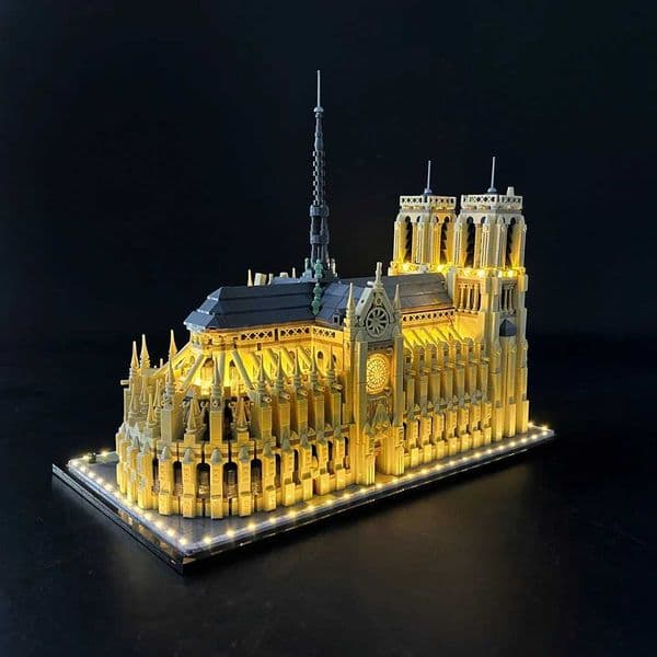 2026 New BYB LED Light Kit For 21061 Notre-Dame De Paris Blocks Decorative Lamp Remote Control Not Included Building Xj250702 Toys
