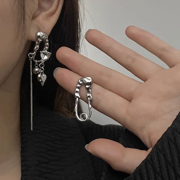 Vintage Punk Zircon Tassel Heart Pendant Metal Earrings for Women Men Goth Y2K Harajuku Long Chain Jewelry Accessories 250701