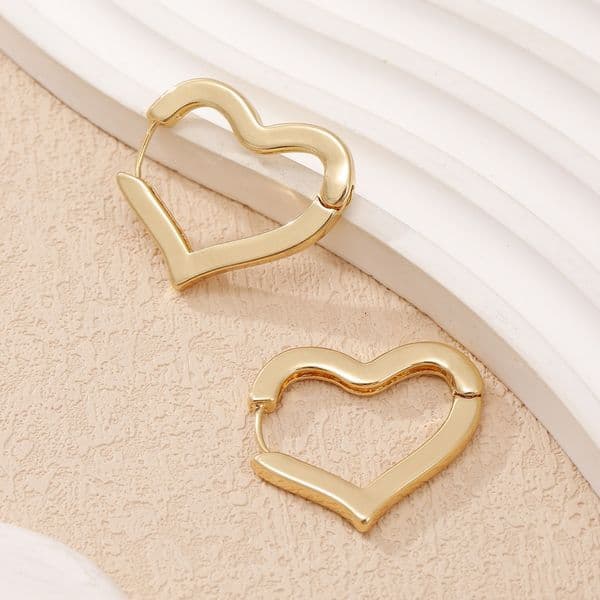 Minimalist Heart Hoop Earrings High-End Alloy Ear Cuffs