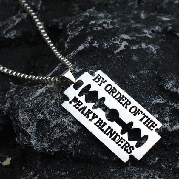 Unique Unisex Stainless Steel Razor Blade Shape Necklace Brooches Cool Silver Color Shaver Ball Chain Pendant Adornment for Part