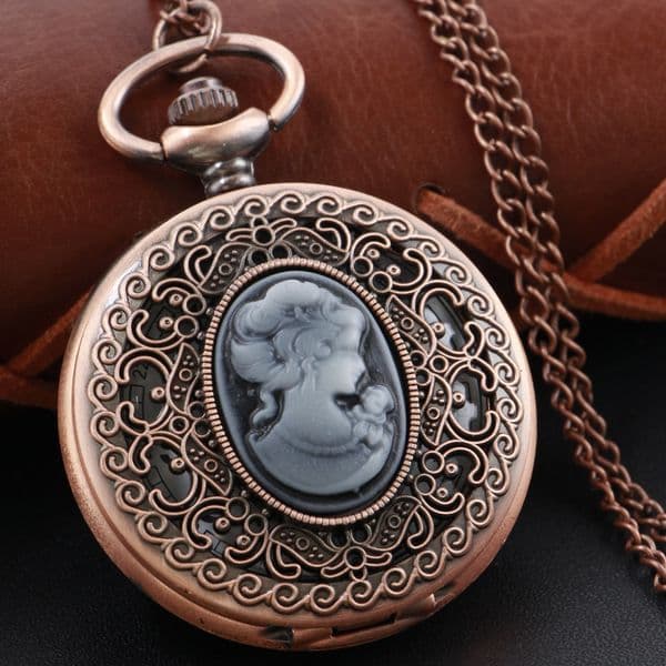 Classic Goddess Head Embossed Quartz Pocket Watch Red Ancient Pendant Necklace Chain Universal Fob Watch for Boys and Girls