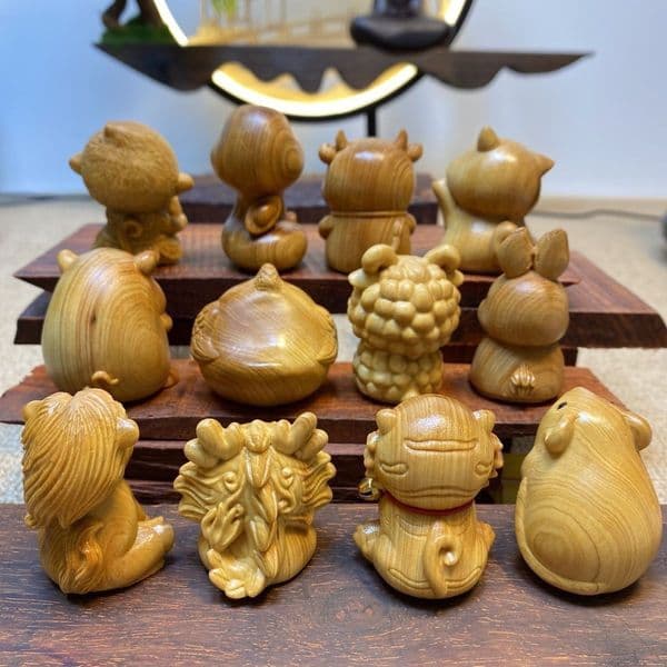 Cliff Cypress Wood Carving 12 Chinese Style Zodiac Tiger Rabbit Dragon Snake Horse Sheep Monkey Chicken Dog Pig Decoration ZD64
