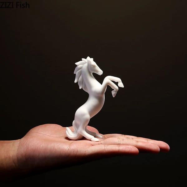 Ceramics Statue White Porcelain Horse Ornaments Miniature Figurines Horse Statuette Desk Decoration Modern Home Home Decor