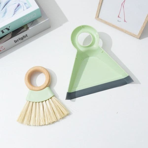 Soft Brush Mini Broom Dustpan Set Hanging Wooden Handle Desktop Broom Brushes Plastic Household Cleaning