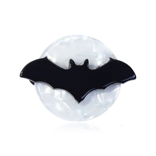 Handmade Acrylic Bat Brooch Animal Gothic Cartoon Pin for Women Men Cute Fashion Jewelry Accessory Gift for Clothes Bags Jacket 250707BJ