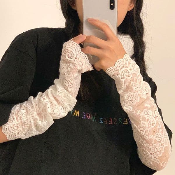 New Women Summer black white Lace Flowers Arm Sleeves Elastic Driving Gloves Elegant Long Fingerless Mittens Sunscreen Gloves
