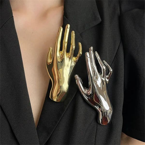 Hyperbole Metal Smooth Palm Hand Shape Large Broochs For Women Men Punk Unique Creative Suit Pin Party Jewelry 250712