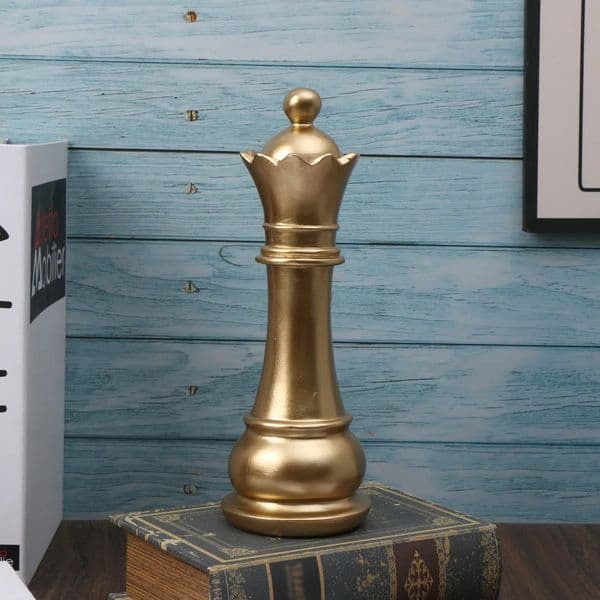 1Pc International Chess Sculpture Decoration Resin Statue Gold Pieces Window Display Ornament Creative Home Decor 250711