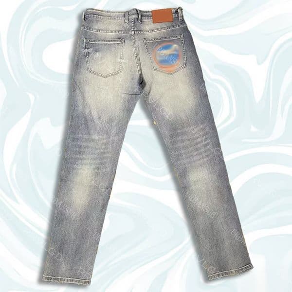 Fashion Forward Denim Ensemble Contemporary Male Slimfit Bottoms w/ Distinctive Patches