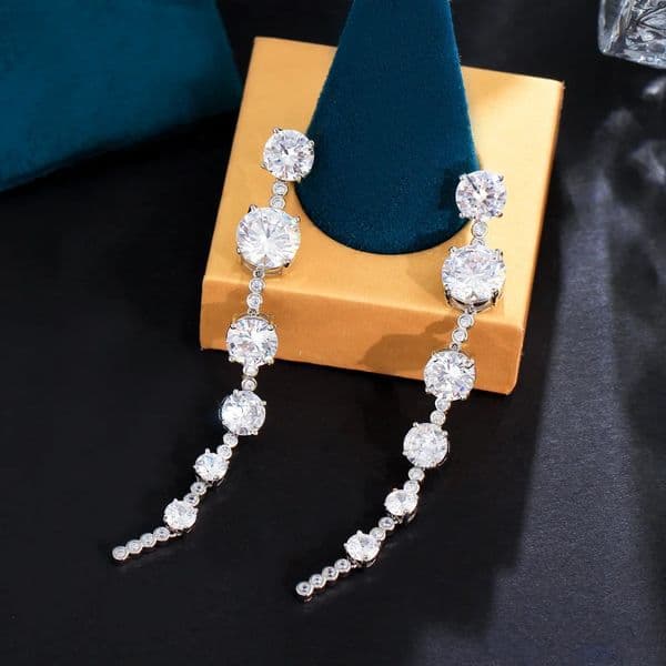 CWWZircons Sparkling Cluster Round Cubic Zirconia Stone Fancy Dangling Drop Pageant Earrings for Women Festive Jewelry CZ559 250716