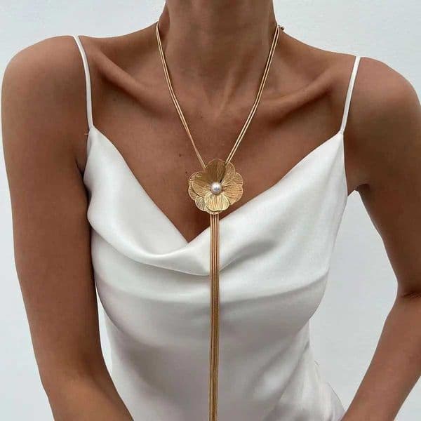 2023 Long Tassels Chest Chain with Flower Pendants Necklace for Women Trendy Sweater Chain Choker on Neck Fashion Jewelry Gift XJ250717