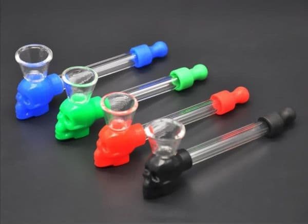 Wholesale exquisite portable silicone ghost head mini small pipe pipe removable cleaning easy to carry