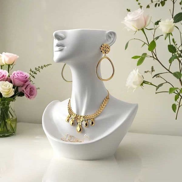 Modern Character Decoration Girl Bust Sculpture Desktop Ornaments Jewelry Key Sundries Storage Rack Home Decor Resin Crafts X250721