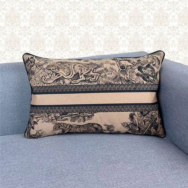 European Style High Quality Embroidered Luxury Pillow Cushion New Home Club Decoration 2 size style with core