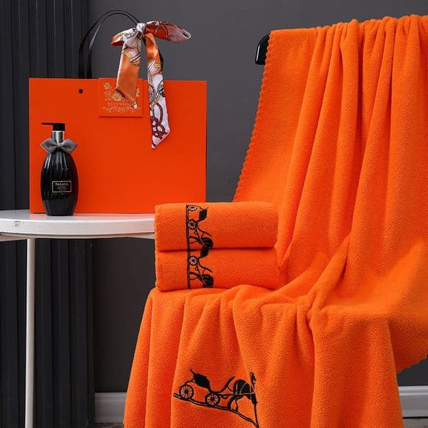 2026 Luxury Bath Towel Box Three Piece Set Annual Meeting Embroidered Company Return Gift Customizable 250723 Free Shipping