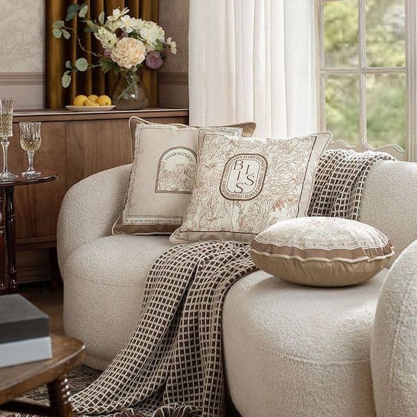 2025 New Designer Tilde Veet Pillow Cover Cream Ins Style Living Room Sofa Bedroom Bedside Home Case Soft Cushion Not Including Insert Free Shipping