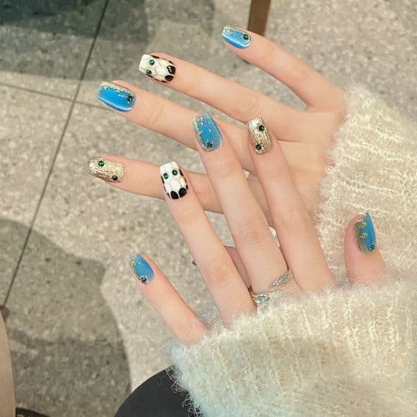 Luxury Gemstone New Handmade Quality Cutletta Snakehead High-End maquillaje Luxurious Phototherapy Wearable Nail Finish Product Free Shipping Y260127