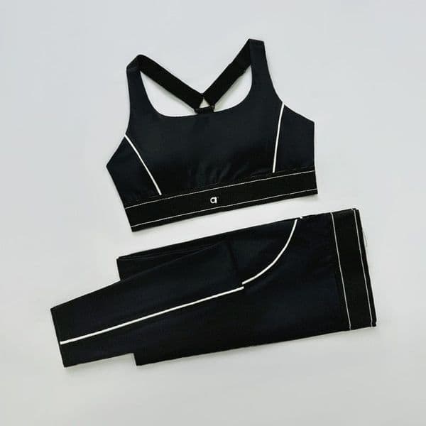 Yoga pants exercise 2 piece bra+pants high end minimalist sports shorts clothing solid color sportswear designer women gym workout sets pilates set 3526