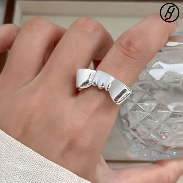 New Heavy Industry Retro S925 Sterling Silver Ring for Women Niche Design High-end Index Finger Ring Not Fading Open Finger Ring Niche Design Bow Ring