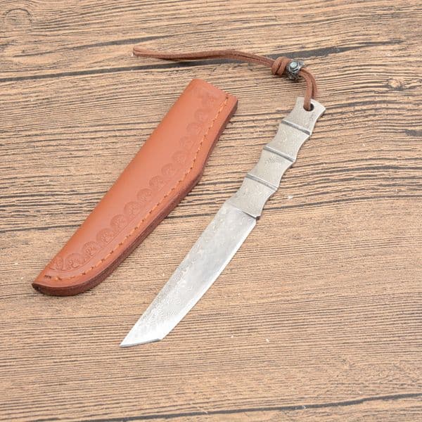 G5729 Damascus Bamboo Straight Knives Tanto Blade Full Tang Damascus Steel Handle Outdoor Fixed Blade Tactical Knives with Leather Sheath