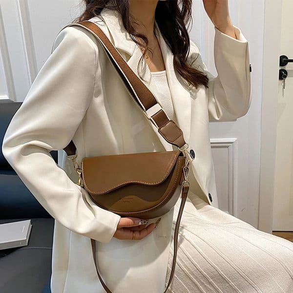 Casual Minimalist Ladies Crossbody Saddle Bag Fashionable Underarm Bag Trendy Shoulder Bag for Women 250731
