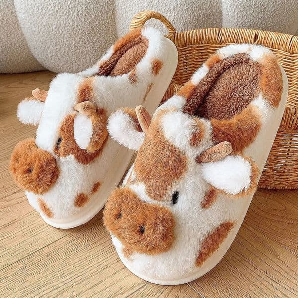 Pallene Cow milk Fuzzy Slippers Women Winter Cartoon Fur Slippers Soft Cozy Plush House Shoes Female Bedroom Cute Furry Slides 251031