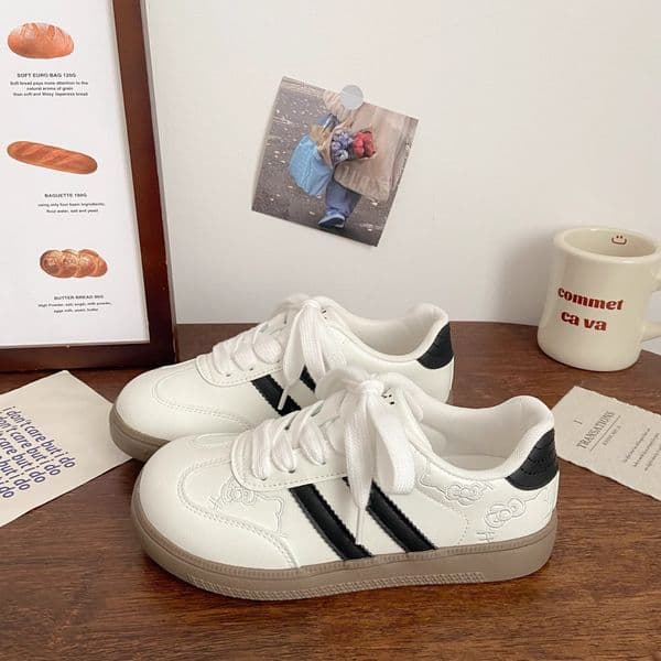 shoes 2026 Cute kitten embroidered German training shoes for women niche chic versatile sneakers casual white shoes for women.