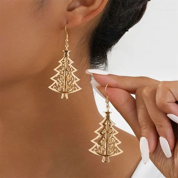 Exquisite Gold Color 3D Christmas Tree Pendant Earrings for Women Fashion Hollow Snowflake Year Party Jewelry 251104