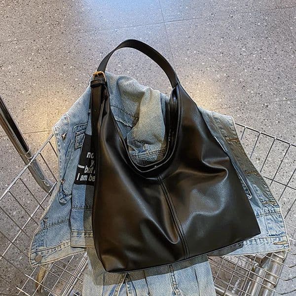 Vintage Large Capacity Shoulder Bag for Women with Soft Solid Crossbody Bag Retro Tote Bag For Commute 251105