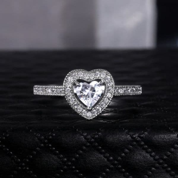 Love Heart Cubic Zircon Diamond Ring Band Designer Ring Jewelry Sterling Silver Engagement Wedding Rings for Women Girl Fine Jewelry for Her Wife Mother Birthday