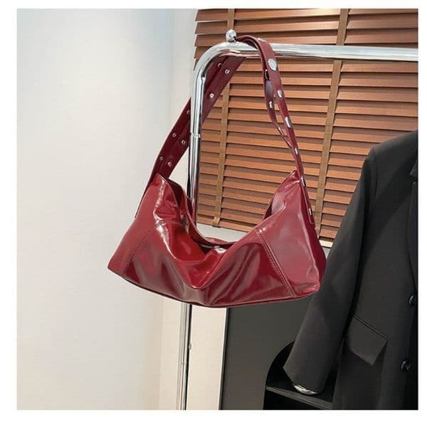 Elegant Women's Full Grain Oil Wax Leather Shoulder Bag Featuring Spacious Interior & Stylish Drape