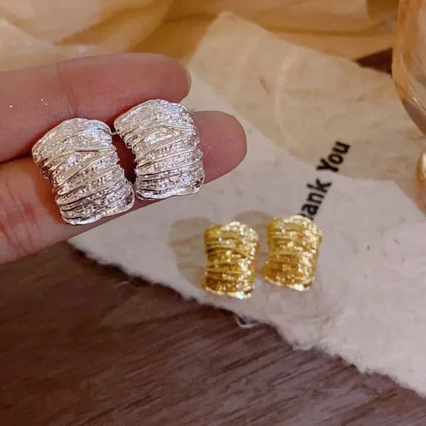 Punk Geometric Metal Irregular Grain Stud Earrings For Women Trendy Vintage Personality Earrings Travel Party Jewelry Gifts 251131