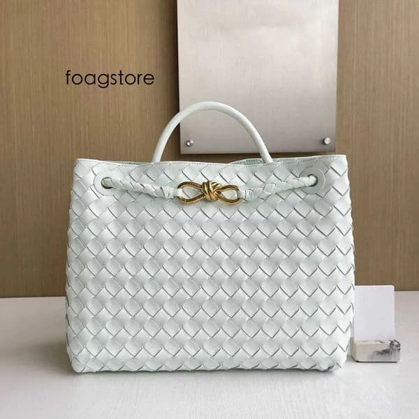 BV bag B Family 8-e Buckle Andiamo Original Leather Bags Top Woven Womens Portable Single Shoulder Crossbody Official Document Tote Bag 7A1 0aa