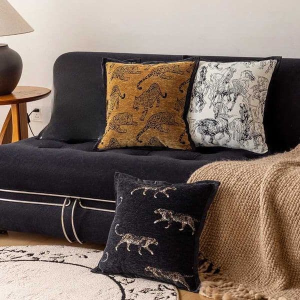 Light Luxury Throw Pillow Cover 45x45CM Living Room Sofa Square Retro Waist Cushion Cover Decor Home Decorative Pillowcase Y251110