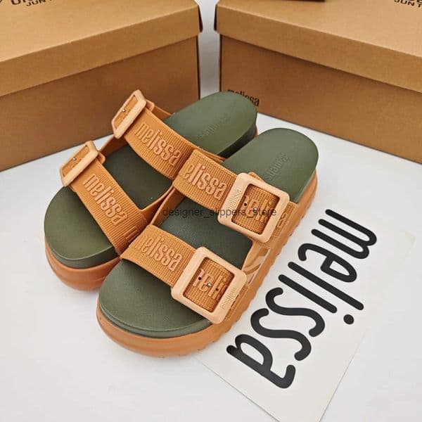 Mini Melissa Summer Fashion Cross border Womens Casual Flat Sliding Block Womens Thick Bottom Sliding Block Sandals Beach Shoes Q250411