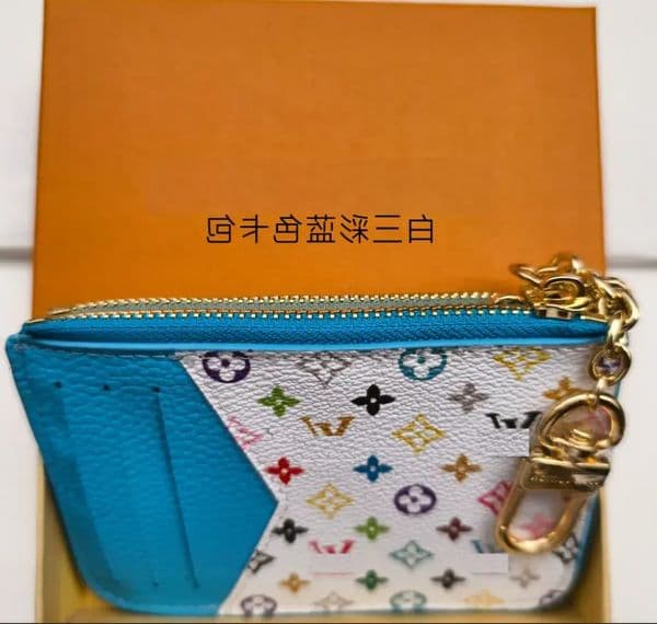 Designer Keychain For Women Charm Keyring Cherry Fashion Mens Key Chain Leather Wallet Keychains Luxury 45678218 Mini Purse Bag Pendant