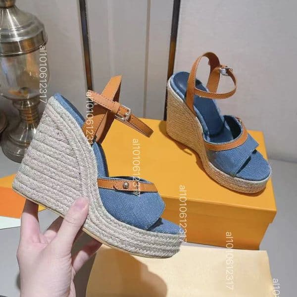 Takashi MURAKAMI New diamond designer shoes slippers Women Matelasse Platform Espadriile Sandal Fashion Starboard wedger sandals Grass Woven Thick high shoes 42