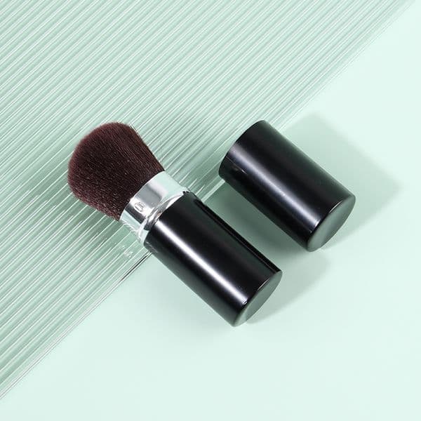 Long-Lasting Retractable Makeup Brushes - Waterproof Foundation/Cosmetic Brushes, Travel-Friendly Tools for Perfect Complexion