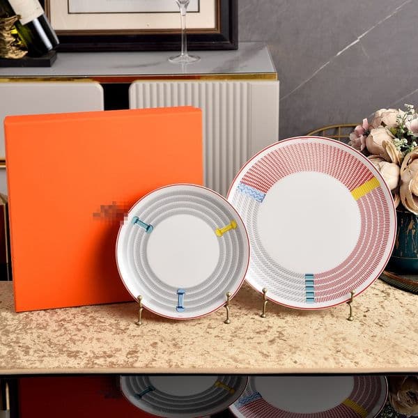Luxurious European Ceramic Plate Set, Stylish And Durable, Perfect For Upscale Dinner Parties, Family Gatherings, Or Daily Dining With A Touch Of Elegance 12545