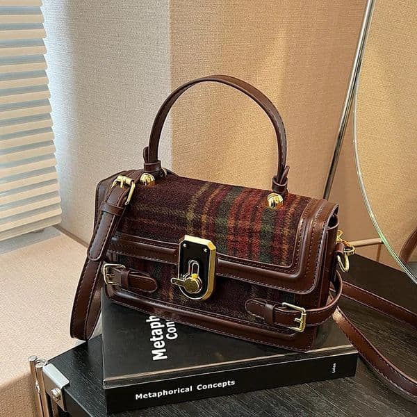 Fashionable Woolen Bag with Color Contrast Small Batch Womens Bag Popular Crossbody Bag Stylish Square Bag Bags for Women R251113