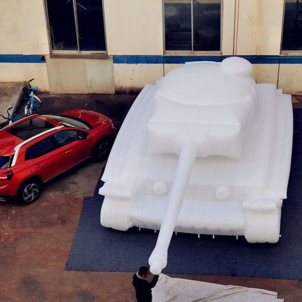 wholesale Inflatables Pure White Tiger Tank With Blower for Exhibition or Advetisement Decoration