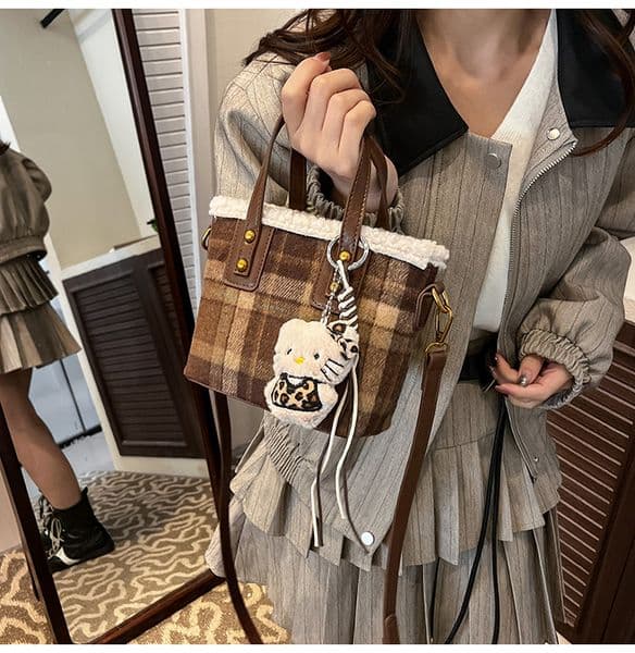 Top Luxury suede designer tote bag wallet city makeup denim beach bag purse backpack saddle bags designer wallet women bag purse bags tabby shoulder crossbody bag 04