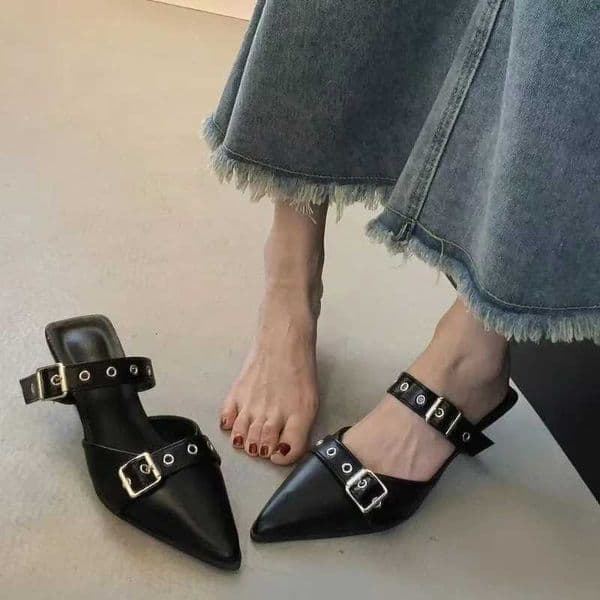 Fashion belt buckle slippers womens high-heeled sandals 2025 summer pointed black casual party shoes womens slippers mules Z251113