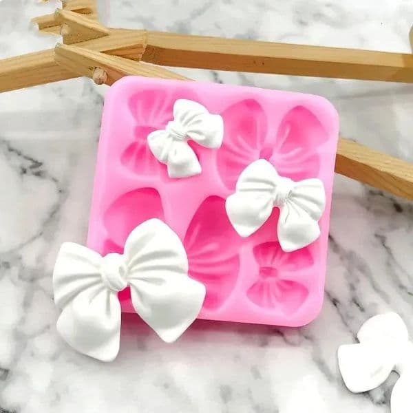 8 Cavity Bow Tie Shape Silicone Mold Fondant Cake Decoration Chocolate Jelly Kitchen Mousse Baking Tool Gumpaste Clay Resin 251103