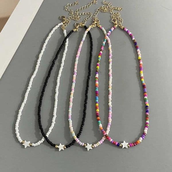 Handmade necklace suitable for girls and women colorful seed beads cute romantic necklace jewelry for friends white black fashionableXJ250416